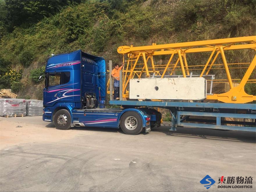 四川吊機平臺運輸到香港物流；大件貨物運輸到香港；大型貨物運輸到香港