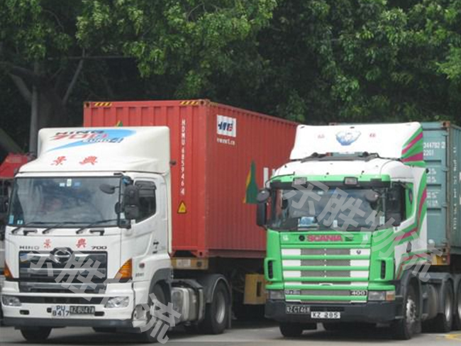 中港物流跟中港快遞之間有什么不同?東勝物流;深圳到香港物流,香港物流專線,深圳香港進(jìn)出口,中港物流,香港深圳貨運(yùn)運(yùn)輸-深圳市東勝物流有限公司 中港物流跟中港快遞之間有什么不同?東勝物流;深圳到香港物流,香港物流專線,深圳香港進(jìn)出口,中港物流,香港深圳貨運(yùn)運(yùn)輸-深圳市東勝物流有限公司