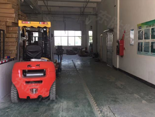 東勝物流詳解：貨物裝卸時的注意事項，深圳到香港物流,香港物流專線,深圳香港進出口,中港物流,香港深圳貨運運輸-深圳市東勝物流有限公司