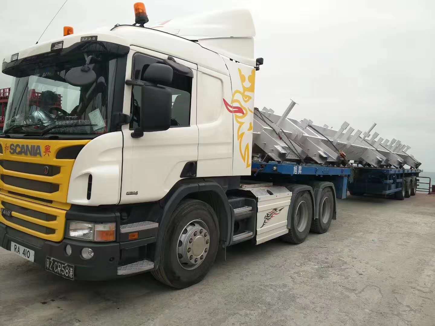 廣州到香港項目工程水泥預制件運輸案例，廣州到香港物流專線，廣州發貨到香港，廣州發香港物流，廣州到香港物流，廣州到香港物流運輸